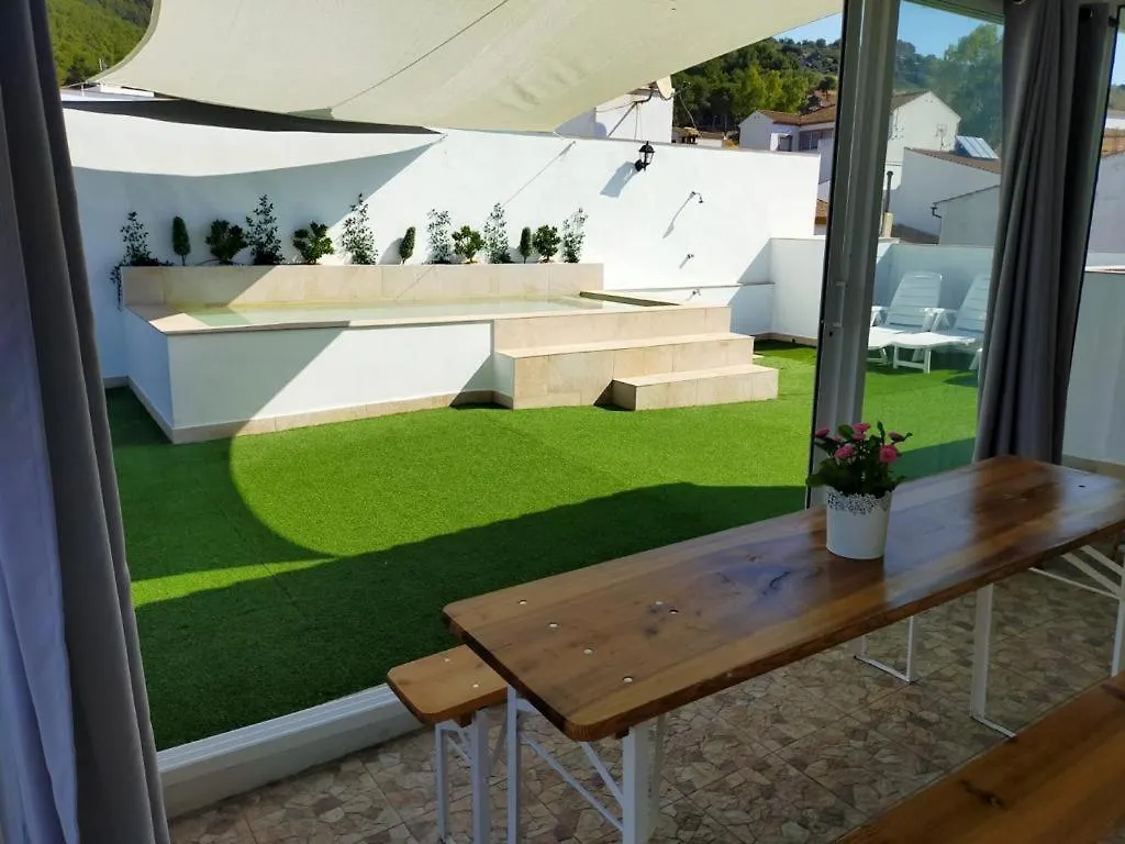 בית הארחה מונטקורטו 	El Mirador